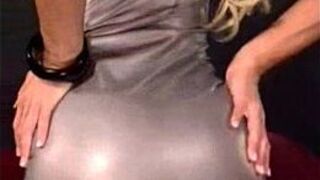 Sexy blonde MILF posing porn video